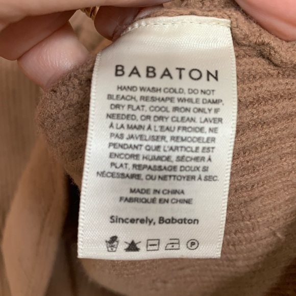 Aritzia Babaton Sweater - Picture 5 of 5